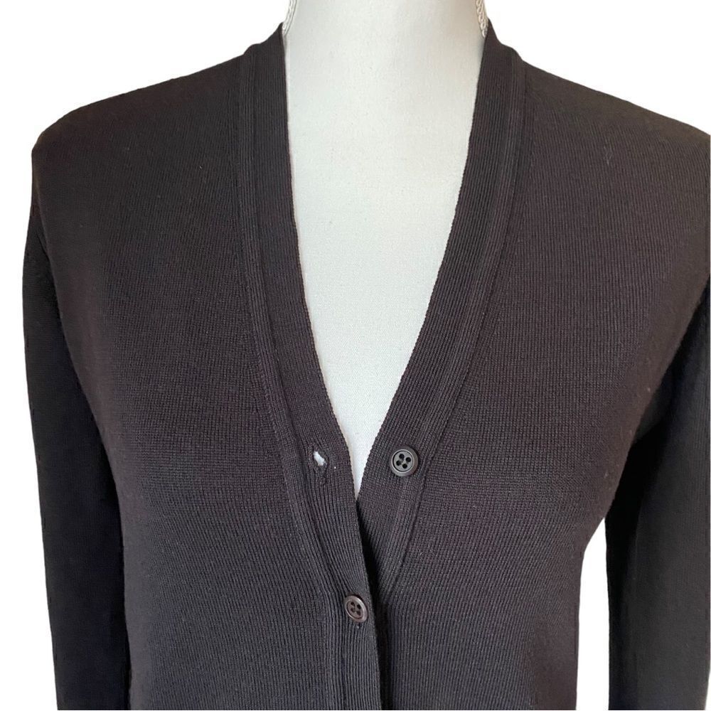 Henri Bendel Vintage Merino Wool Cardigan Sweater Size Medium NWOT - Picture 3 of 8